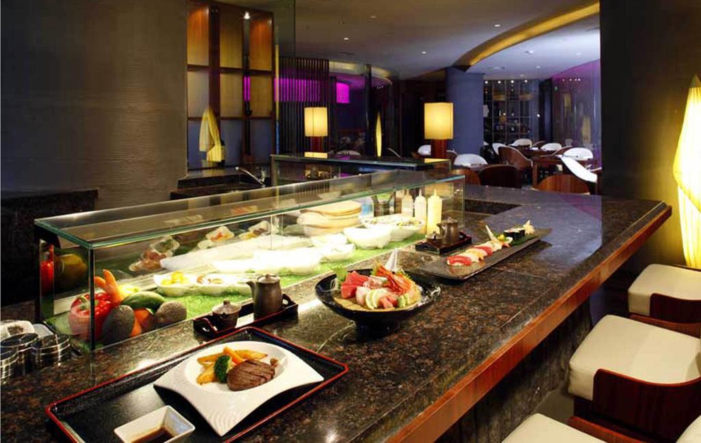 Hilton Shanghai City Center -Steps From Iconic Landmarks Wukang Mansion And Jing'An Temple מראה חיצוני תמונה